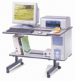 MR-700S/09 MESA PARA COMPUTADOR C/ PRATELEIRA